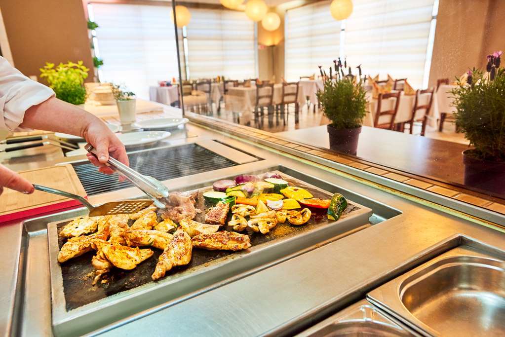 โรงแรมกัมปานีเล คาโตวิเซอ คาโตวีตเซ ร้านอาหาร รูปภาพ